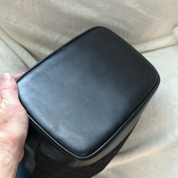 GUCCI Black Monogram GG drawstring bucket adjustable Vintage Authentic 9x12inch - Picture 4 of 10